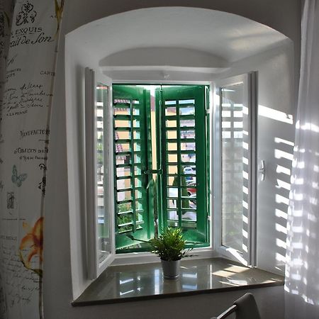 Apartment On The Square Makarska Esterno foto