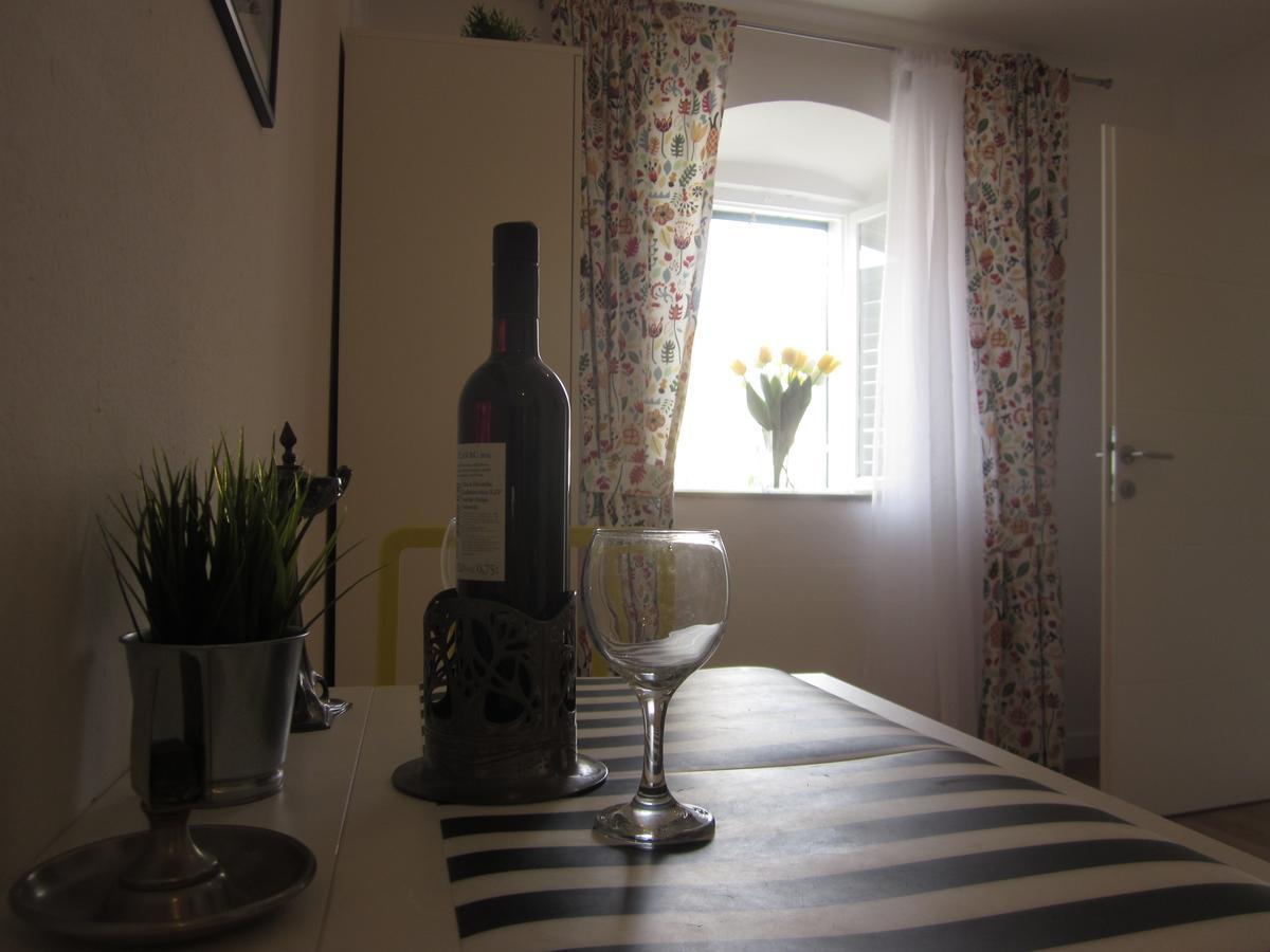 Apartment On The Square Makarska Esterno foto