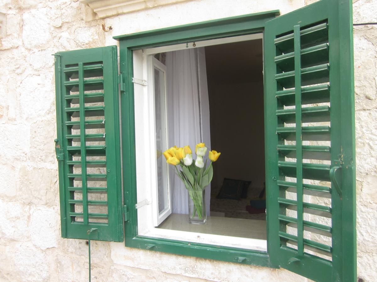 Apartment On The Square Makarska Esterno foto